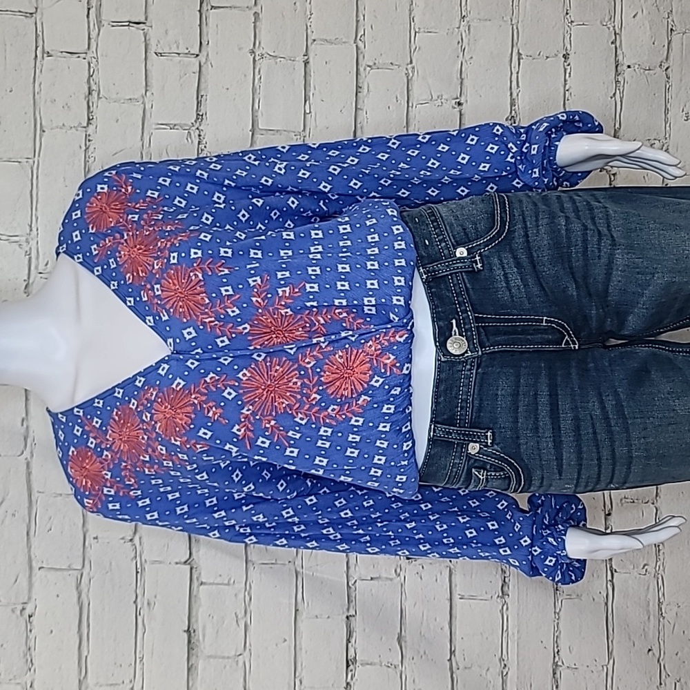 Chloe & Katie Long Sleeve Boho Crossover Crop Bubble Hem Blouse in Blue/Orange